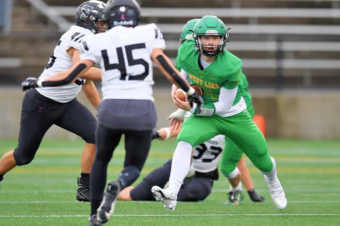 Tualatin.West-Linn.6A-football-semifinal.Leon-Neuschwander.75